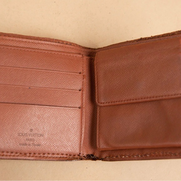 Louis Vuitton Monogram Multiple Wallet - Picture 2 of 9